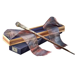 The Noble Collection Lord Voldemort Wand in Ollivanders Box by 14.5 inch  Lord Voldemort Wand with Original Ollivanders Wand Box - Harry Potter Film  Set Movie Props Wands : : Jeux et Jouets